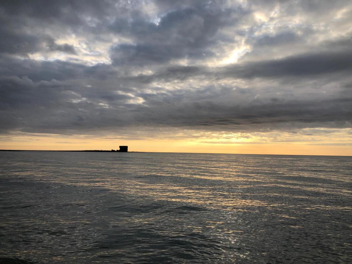 Appartamento Au cœur du Sénéchal Marquise Esterno foto